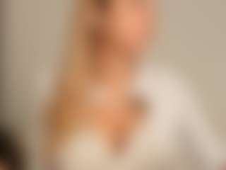 JoannieLarke's Live Sex Cam Show