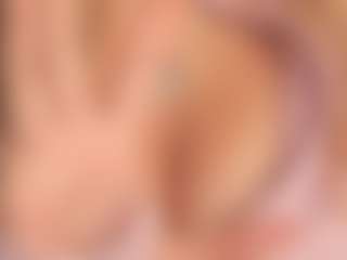 JoannieLarke's Live Sex Cam Show