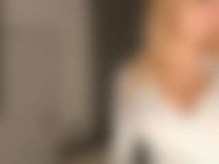 JoannieLarke's Live Sex Cam Show