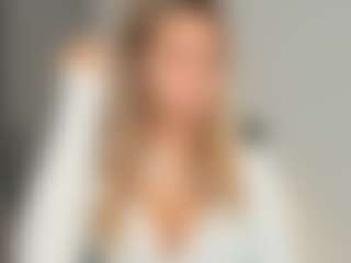 JoannieLarke's Live Sex Cam Show