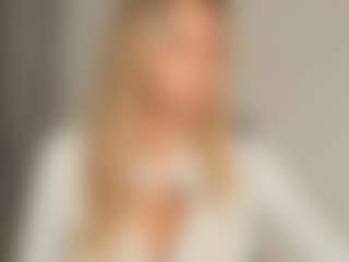 JoannieLarke's Live Sex Cam Show
