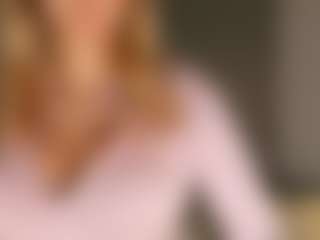 JoannieLarke's Live Sex Cam Show