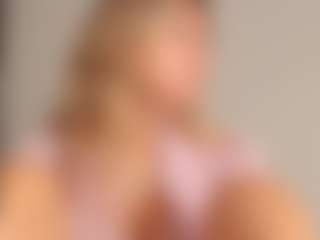 JoannieLarke's Live Sex Cam Show