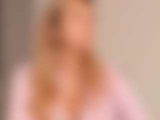 JoannieLarke's Live Sex Cam Show