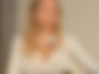 JoannieLarke's Live Sex Cam Show