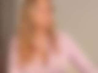 Live cam show with JoannieLarke - Ahegao on StripNow