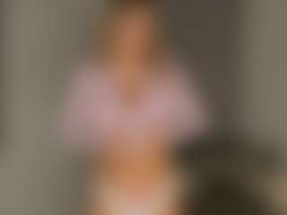 Live cam show with JoannieLarke - Moaning on Streamer API