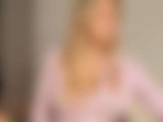 JoannieLarke's Live Sex Cam Show