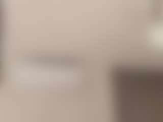 Live cam show with JoannieLarke - Flashing on AdultVida.com