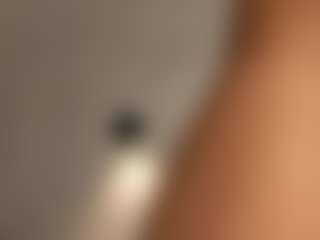 JoannieLarke's Live Sex Cam Show