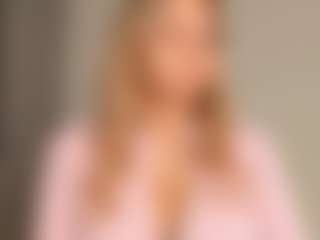 JoannieLarke's Live Sex Cam Show