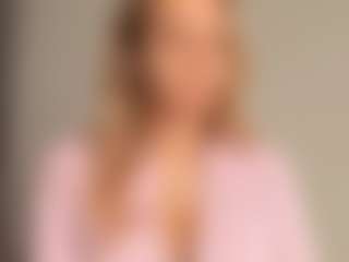 JoannieLarke's Live Sex Cam Show