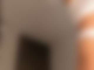 Live cam show with JoannieLarke - Moaning on ObeyMaria