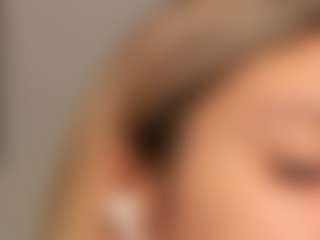 Live cam show with JoannieLarke - Twerk on SxyPornLive