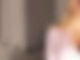 Live cam show with JoannieLarke - Moaning on Camsoda