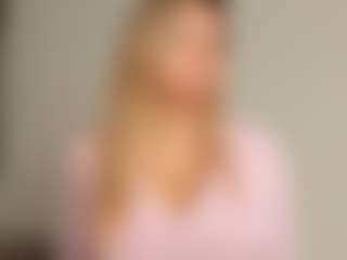 JoannieLarke's Live Sex Cam Show