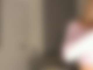 Live cam show with JoannieLarke - Blonde Hair on Camsoda