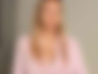 JoannieLarke's Live Sex Cam Show