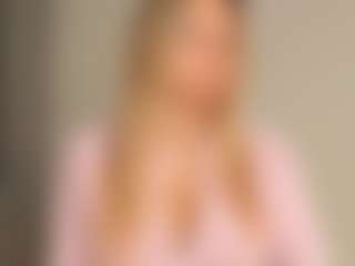 JoannieLarke's Live Sex Cam Show