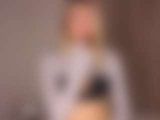 JoannieLarke's Live Sex Cam Show