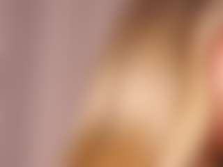 Live cam show with JoannieLarke - Camel Toe on Mixed Magazine Live
