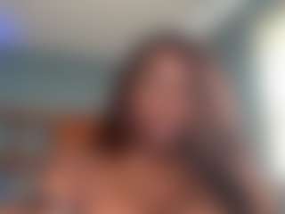 Live cam show with JupiterSkye - Strip MILF on Camsoda