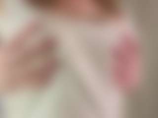 Live cam show with Luci-XO - Curvy on Milfs Live | united states