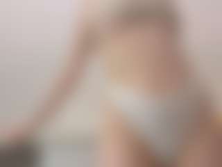 Luci-XO's Live Sex Cam Show