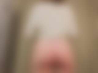 Live cam show with Luci-XO - Ass Bouncing on Camsoda