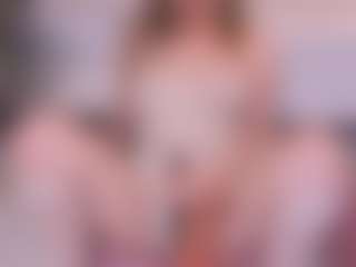 Live cam show with Luci-XO - Body Massage on madthumbs