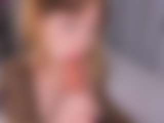 Live cam show with Luci-XO - Nipple Piercings on madthumbs