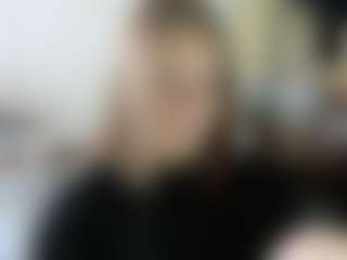 Live cam show with Luna - Ass Bouncing on Chatstar