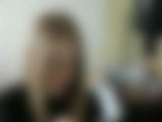 Live cam show with Luna - Facial Piercings on nudelive.tv