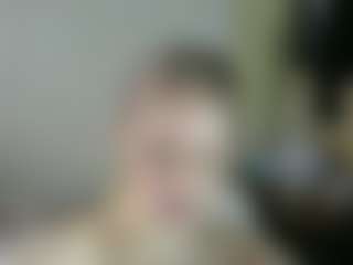 Live cam show with Luna - Public on Camming Site