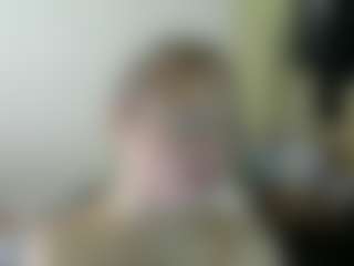 Live cam show with Luna - Smoking on SinfulBabes