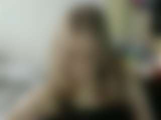 Live cam show with Luna - Normal on Camsoda Late Night