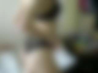 Live cam show with Luna - Facial Piercings on Cam Slut