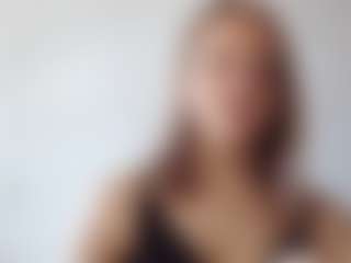 Luna's Live Sex Cam Show