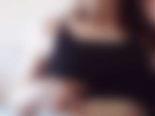 Live cam show with Luna - Public on Gym Cam Girls