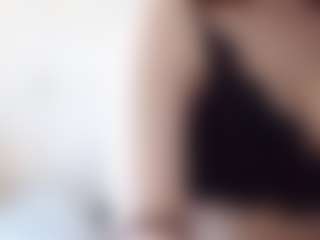 Live cam show with Luna - Athletic Bedroom on Mixed Magazine Live