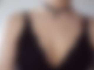 Luna's Live Sex Cam Show