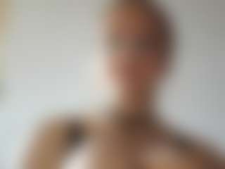 Luna's Live Sex Cam Show