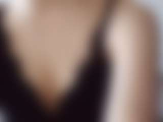 Live cam show with Luna - Green Eyes on sexylive.show