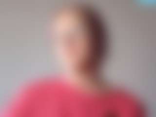 Live cam show with Luna - Skinny on liverealitysex.com