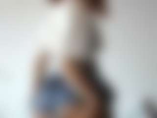 Luna's Live Sex Cam Show