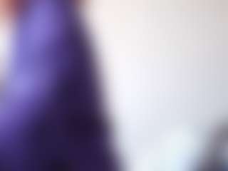 Live cam show with Luna - Body Massage on madthumbs