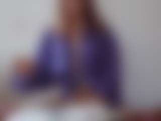 Show de cam en vivo con Luna - Average en Camsoda