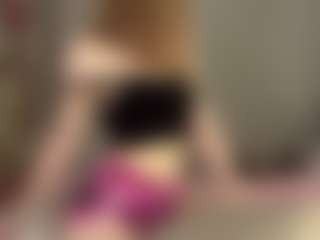 Live cam show with Luna - Control on Camsoda