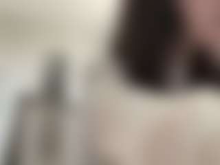 MoiraBalderree's Live Sex Cam Show