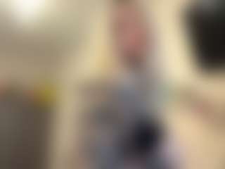 Live cam show with ReneeDinuzzo - Camel Toe on Hubzter Live